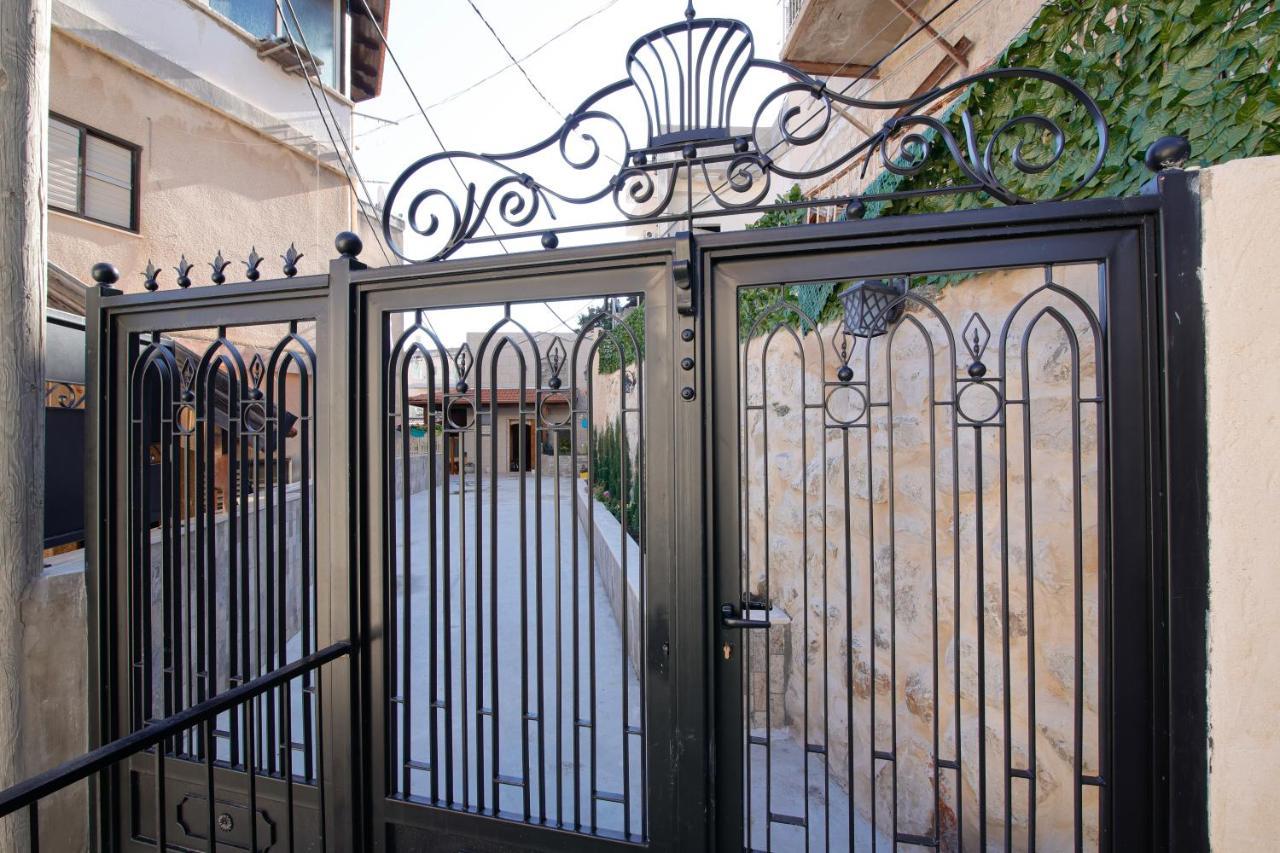 Louis Guesthouse 나사렛 외부 사진